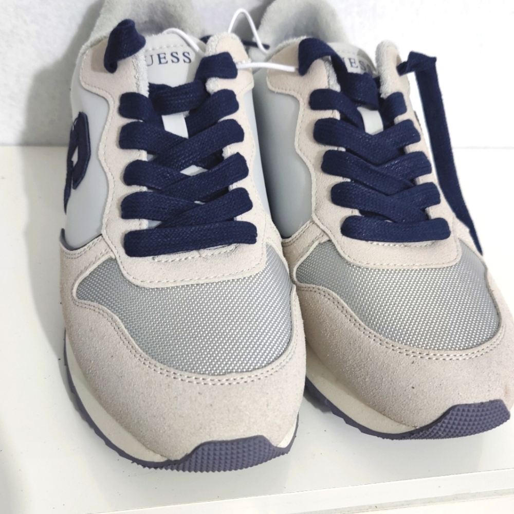 Guess Men's Lace Up G Logo color Beige And Gray Sneaker Size 12 New